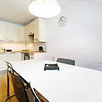 Komuny Paryskiej, Sun & Snow Apartment *
