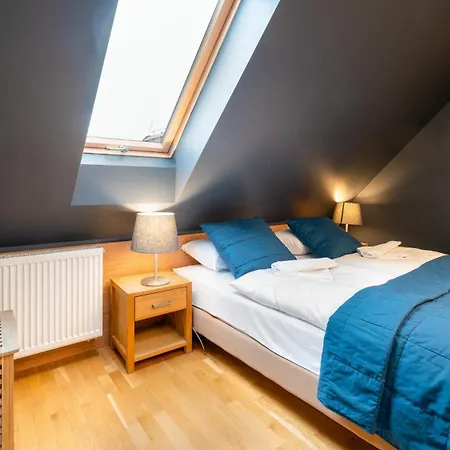 Komuny Paryskiej, Sun & Snow 아파트