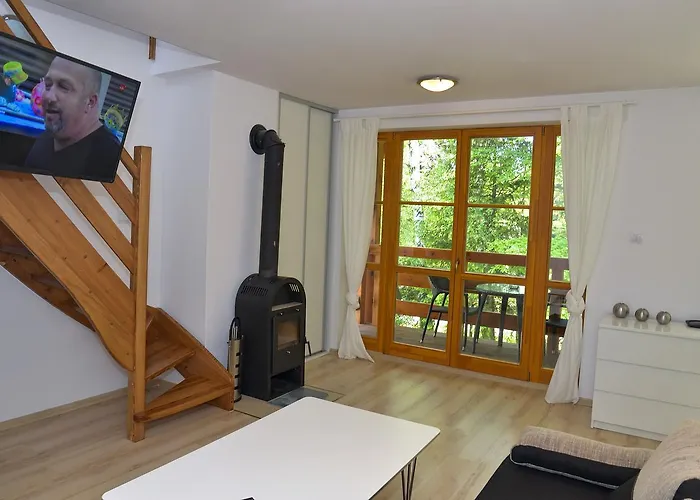 아파트 Komuny Paryskiej, Sun & Snow