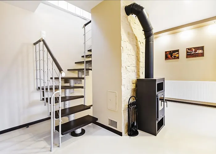 Komuny Paryskiej, Sun & Snow *