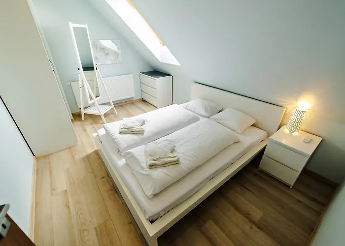 Komuny Paryskiej, Sun & Snow 아파트 카르파츠