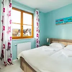 Komuny Paryskiej, Sun & Snow Apartamento