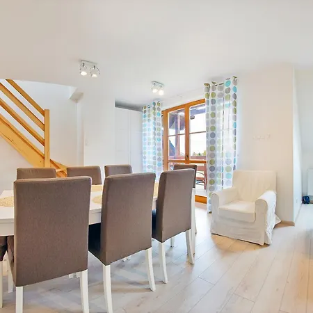 Komuny Paryskiej, Sun & Snow Apartment *