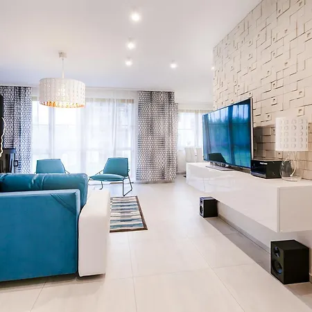 Апартаменты Komuny Paryskiej, Sun & Snow *