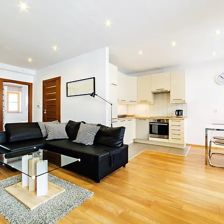 Апартаменты Komuny Paryskiej, Sun & Snow *