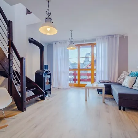 Komuny Paryskiej, Sun & Snow Apartment *